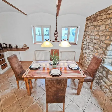 Schnelle Verbindung Nach Frankfurt, Messe Und Flughafen Hébergement de vacances Karben