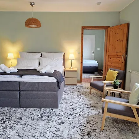 Schnelle Verbindung Nach Frankfurt, Messe Und Flughafen Holiday home Karben